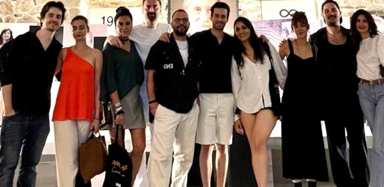 Üç Kuruş’un oyuncuları vefatının 1. yıl dönümünde Civan Canova’yı unutmadı